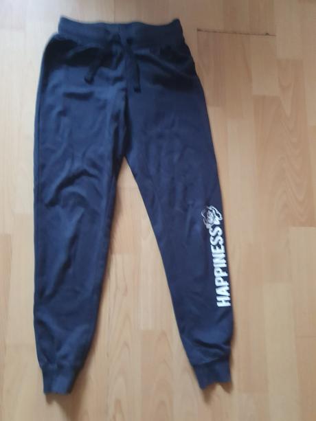 Predám tepláky veľ. 134/140, 134