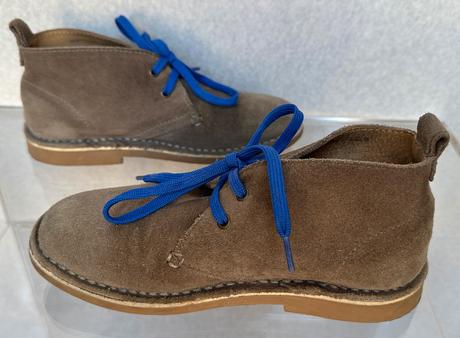 Semišové kotníkové topánky, 32