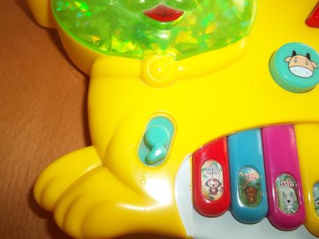 Hrací psík - zvuky, melódie, slová -anglický jazyk, 