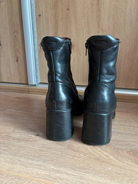 Kožené čižmy, items,38