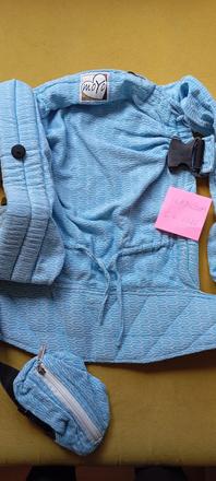 Nosič moyo tiny cross, moyo