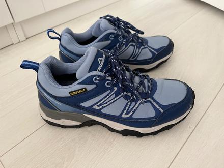 Outdoorová obuv, 37