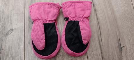 Rozkošné rukavice, 122