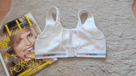 Dámska športová podprsenka triaction by triumph, triumph,75b