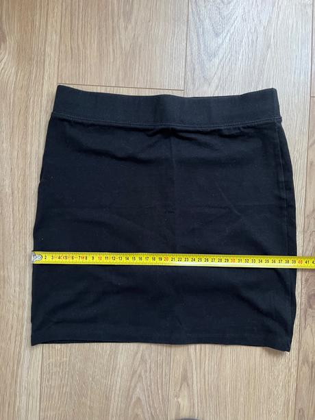 Cierna sukna bershka, bershka,s