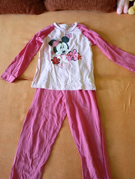 Pyžamo 122/128, 122