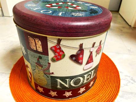 Veľká plechová dóza, 