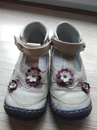 Topánky, kornecki,25