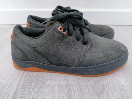 Koženné tenisky, 36