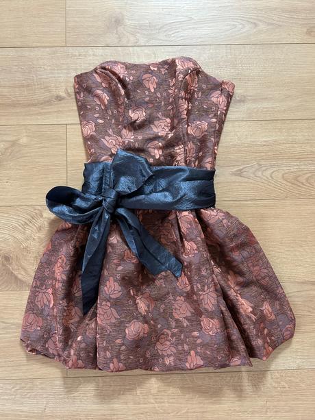 Spoločenské šaty -s, s