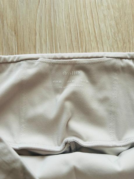 Štýlové zateplené legíny značky oysho, m