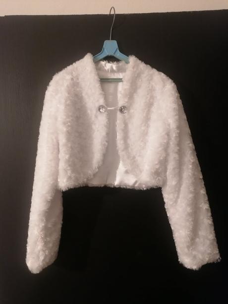 Šaty na 1.sv prijímanie, 146