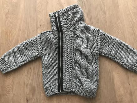 Hruby modny sveter im svybky, 98