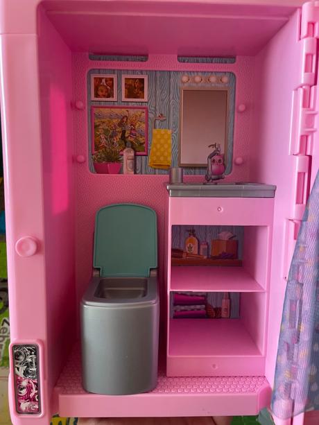 Karavan barbie,