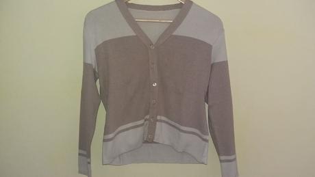 Kratší svetrík, 38