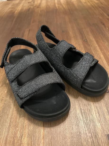 Sandálky, 34
