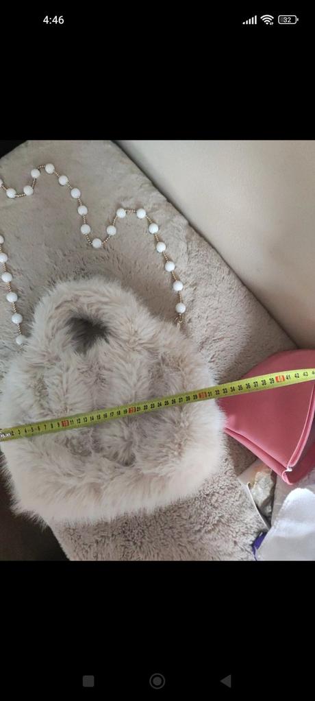 Dámska chlpatá kabelka, 