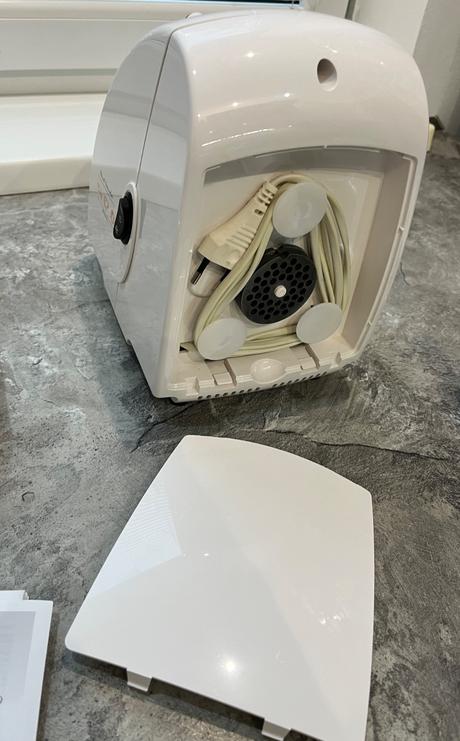 Sencor  smg 4382 mlynček na mäso, strúhač, odšťavo, sencor