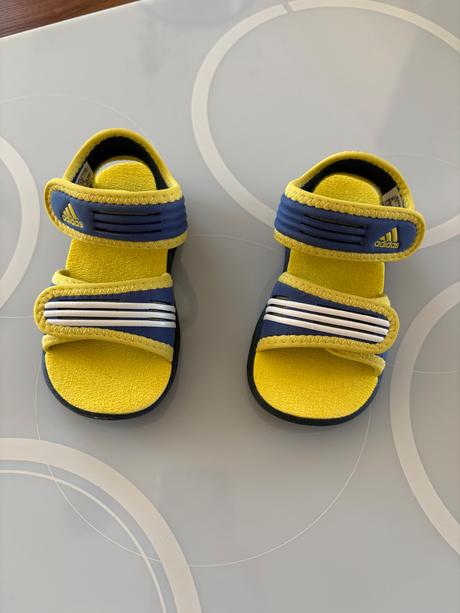 Sandálky top stav, adidas,19