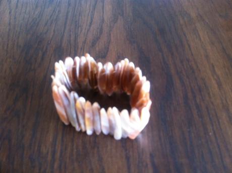 Slonovinovy naramok, 