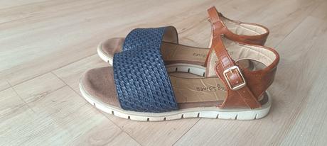Sandálky, 36