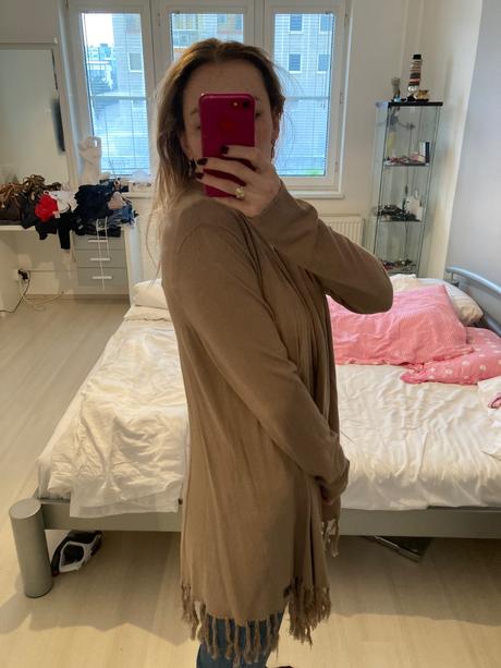 Sveter so strapcami frida freddies, 42