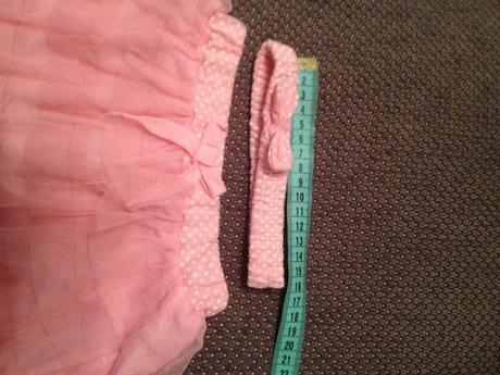 Suknicka s celenkou, 74