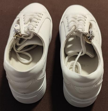 Kožené tenisky baťa, baťa,38