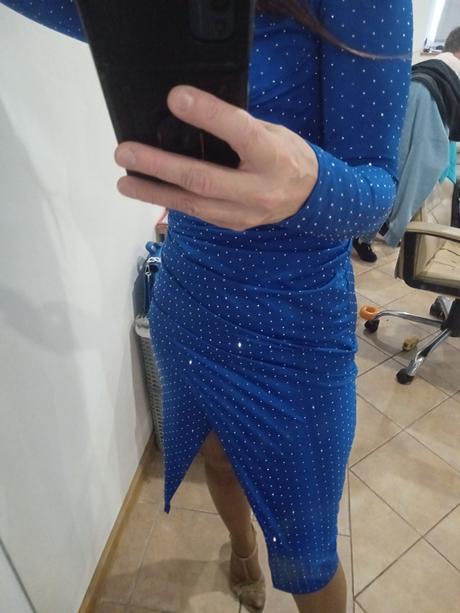 Modré spoločenské šaty, s