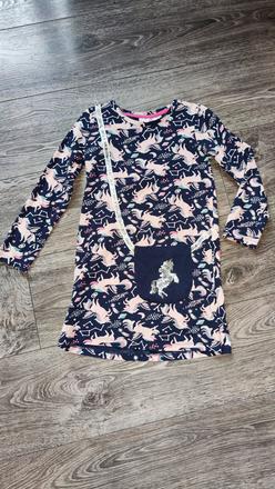 Šaty jednorožec, 116