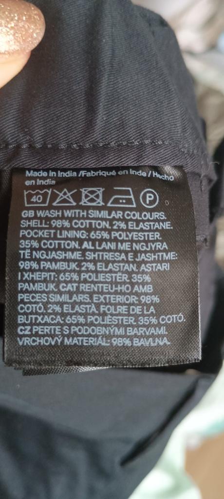 Elegantné čierne kraťasy, h&m,s