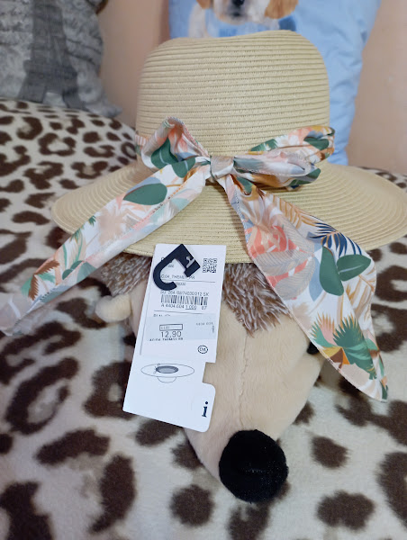 Slamený klobúk, c&a