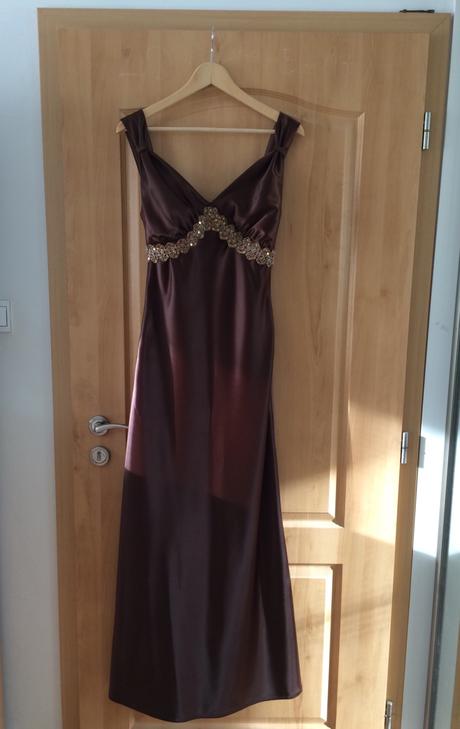 Plesove spoločenské večerné saty, 36