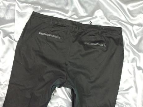 Luxusný čierny kostým, 56