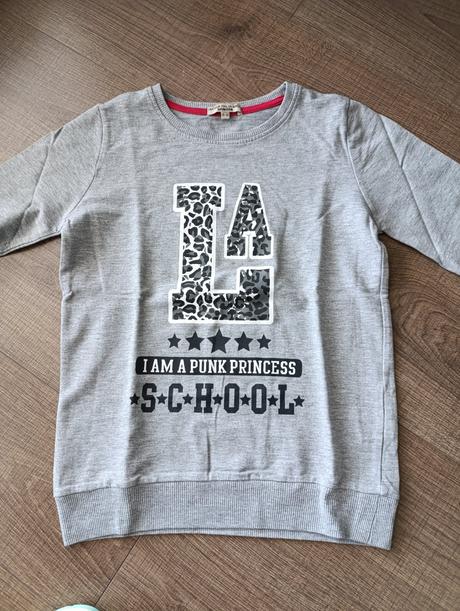 Mikina, piazza italia,146