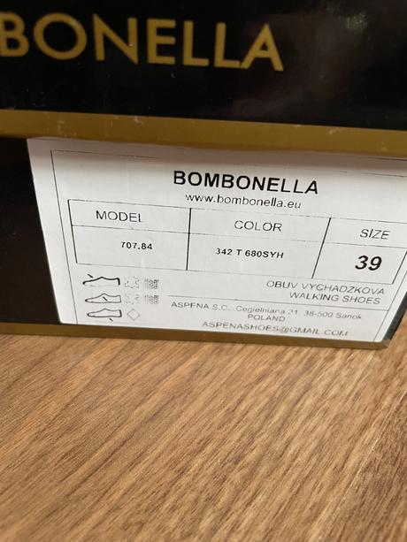 Kožené sandálky bombonella, 39