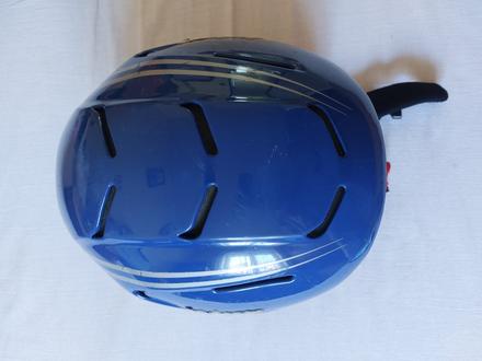 Lyžiarska prilba, m