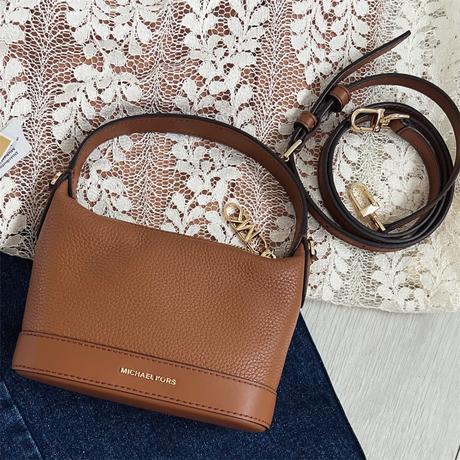 Michael kors xs crossbody wythe hnedá, michael kors