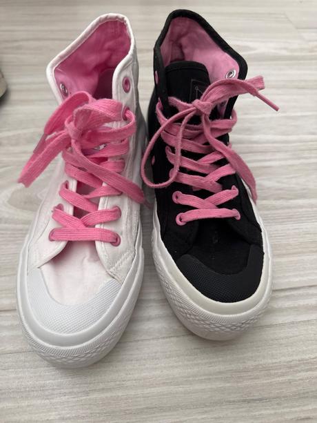 Tenisky kuromi cropp, crocs,40