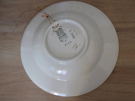 Modra tanier, svietnik, 