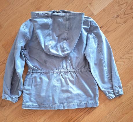 Tenká, riflová  bunda, zara,134