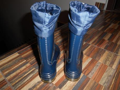 Gumáky s priesvitnou podrážkou, 26