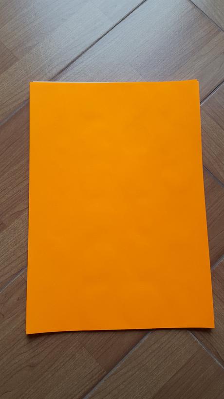 Nálepky etikety kruh 4 cm, 