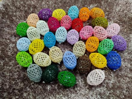 Veľkonočné hačkované vajíčka (vzor a),