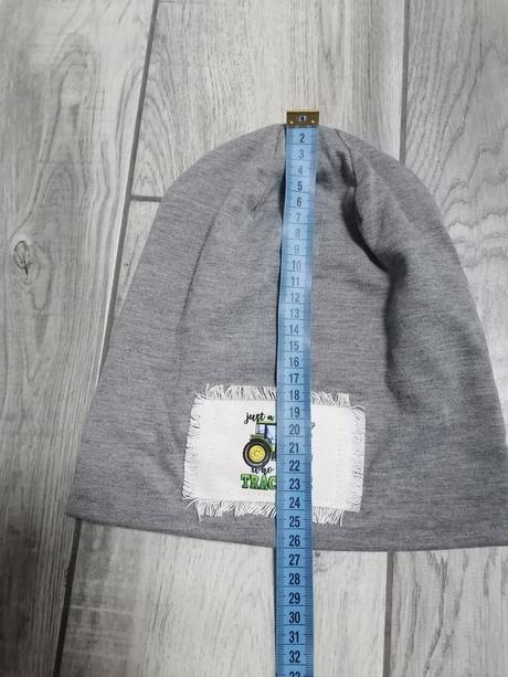 Dvojvrstvová čiapka - traktor - 134/140, 134