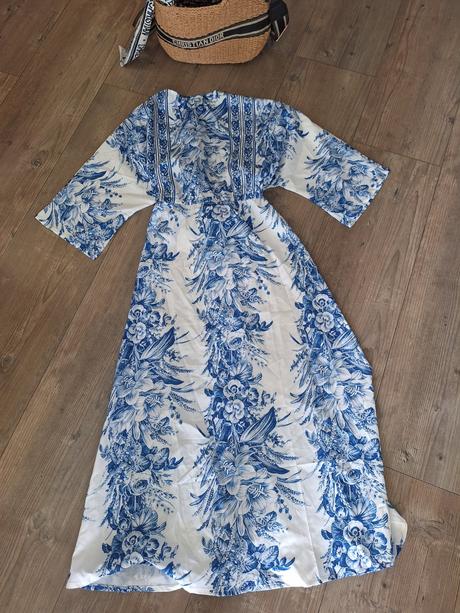 Maxi saty greece, s