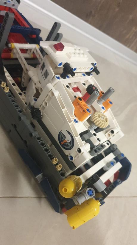 Lego technic 42064 námorná loď   top  stav, 