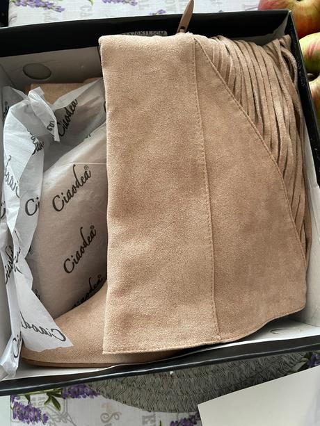 Dámske čižmy nové, 38