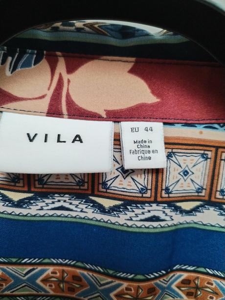 Zanovne dámske šaty, 44