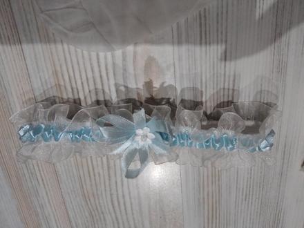 Podväzok pre nevestu, m